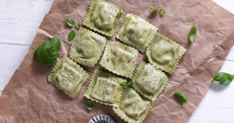 freepik/racool_studio